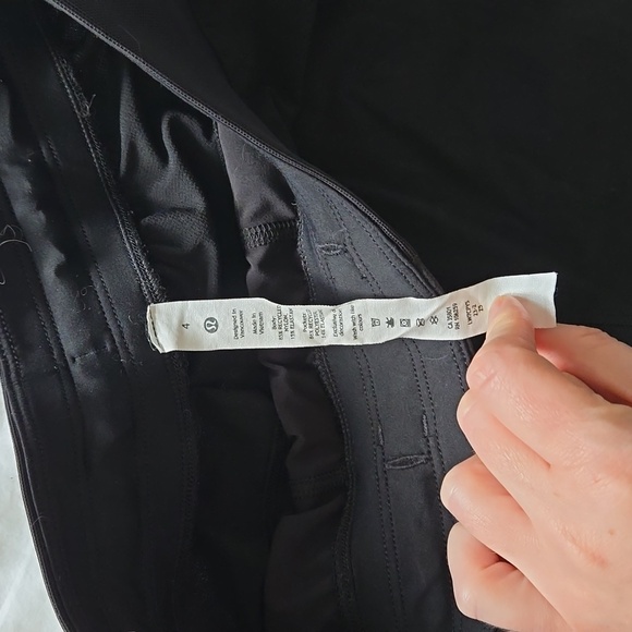 License to Train high rise short 4" - Picture 8 of 8